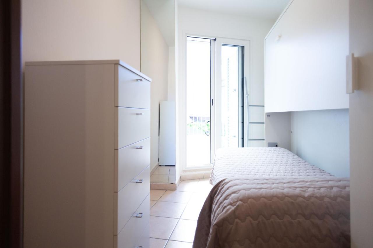 Residenza Alma Aparthotel Ричоне Екстериор снимка