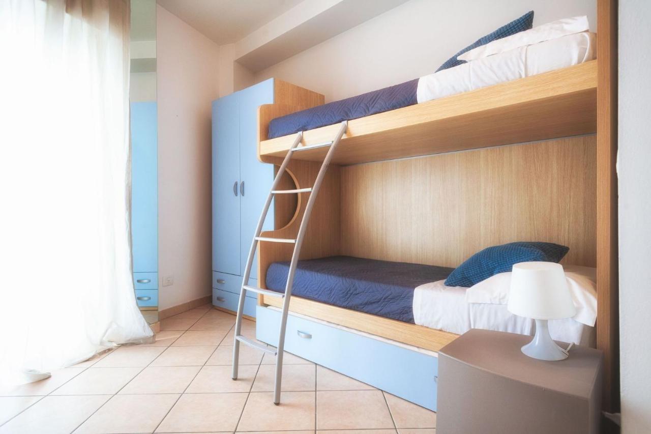 Residenza Alma Aparthotel Ричоне Екстериор снимка